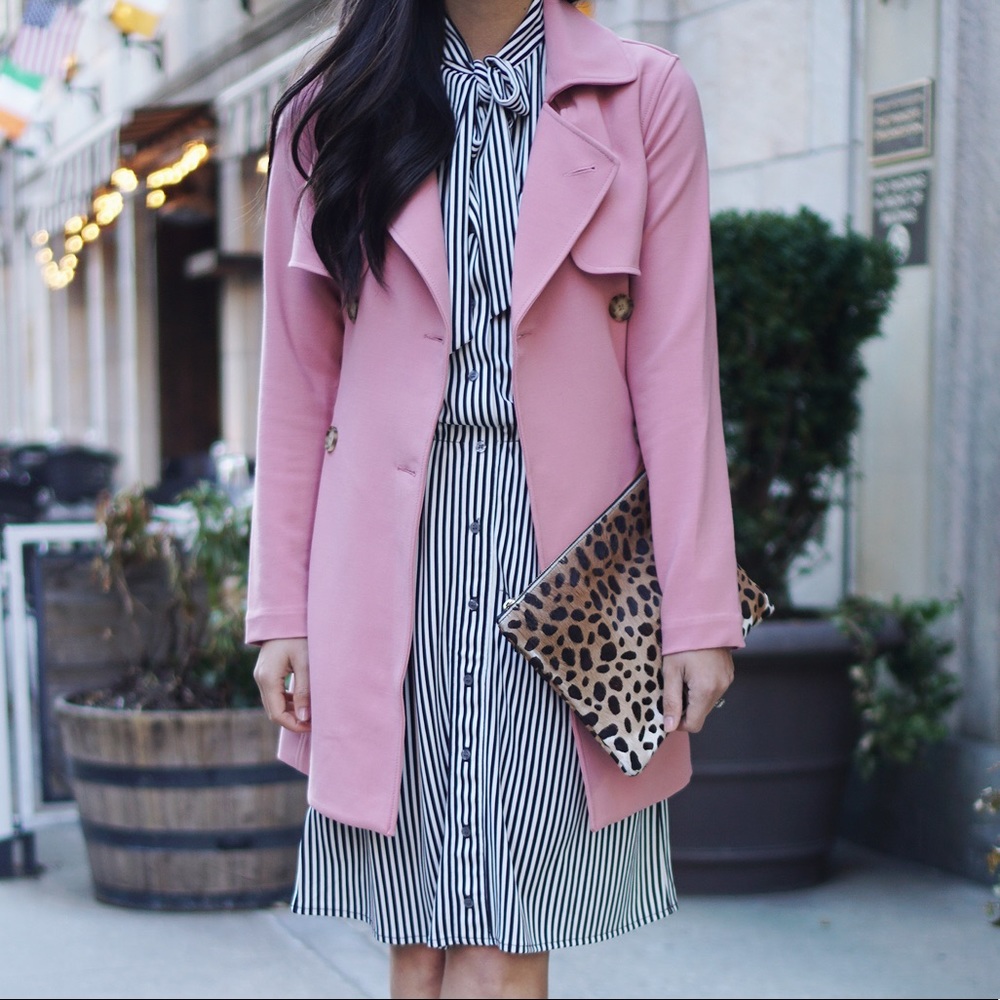 Pink trench coat - Picture 3 of 9